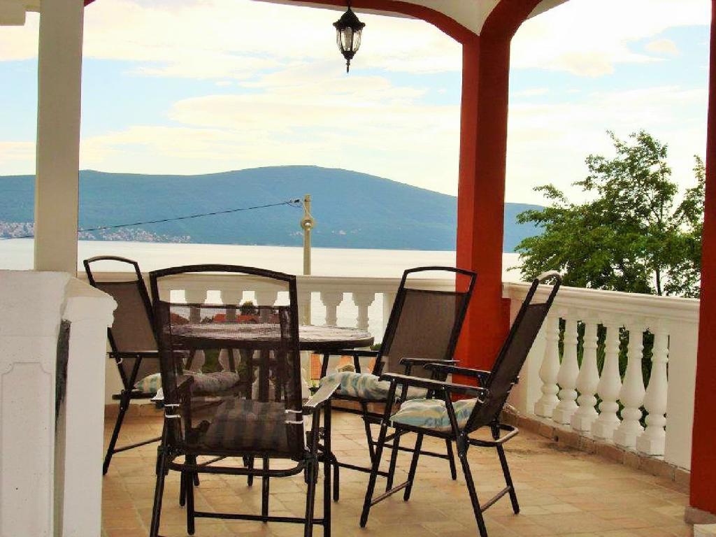 Villa Lastva Apartments Τίβατ Δωμάτιο φωτογραφία