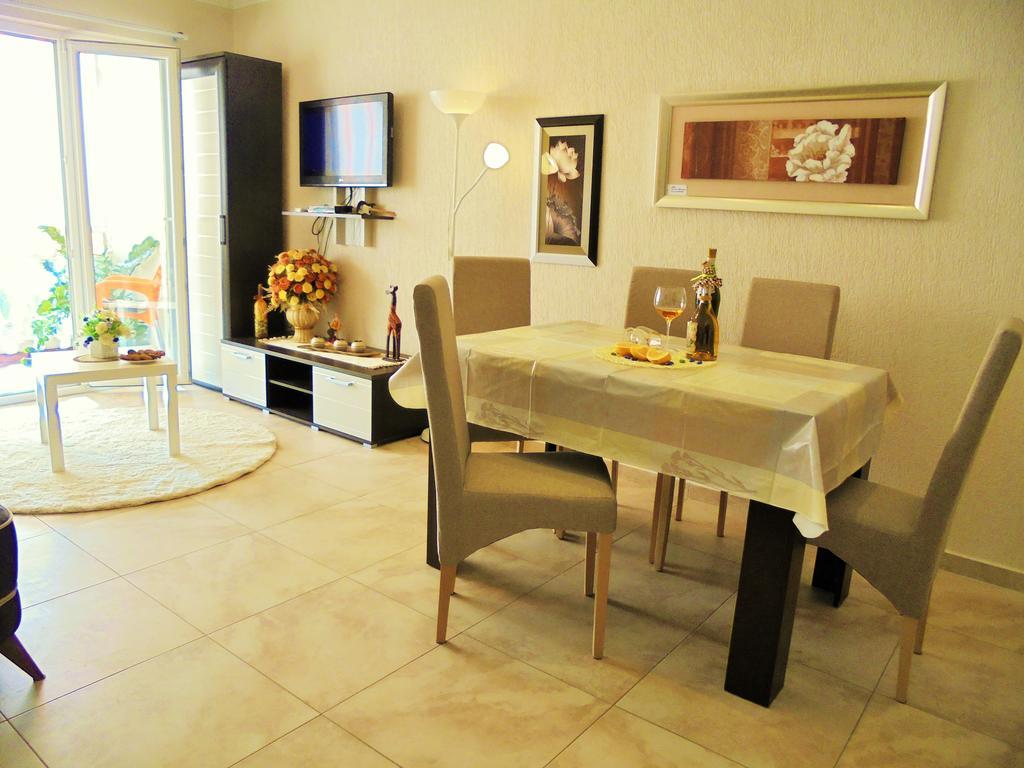 Villa Lastva Apartments Τίβατ Εξωτερικό φωτογραφία