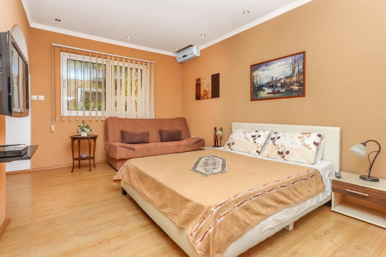 Villa Lastva Apartments Τίβατ Εξωτερικό φωτογραφία
